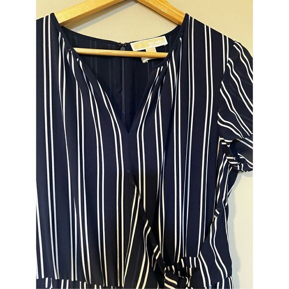 Michael by Michael Kors Women’s Size 10 Jumpsuit Navy Blue Striped Tie Waist - Picture 10 of 13